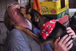 Kissy image 3